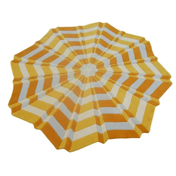 Annika Johansson's art painting Star as handmade rug in yellow and white, playful shape and 3d effect
