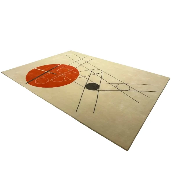 Handgefertigter Teppich, inspiriert von László Moholy-Nagys Gemälde, das einen roten Kreis und Linien darstellt (Titel unbekannt). Maßgefertigt von Rug Your Life. Die Farben des Teppichs sind Creme, Rot und Schwarz.