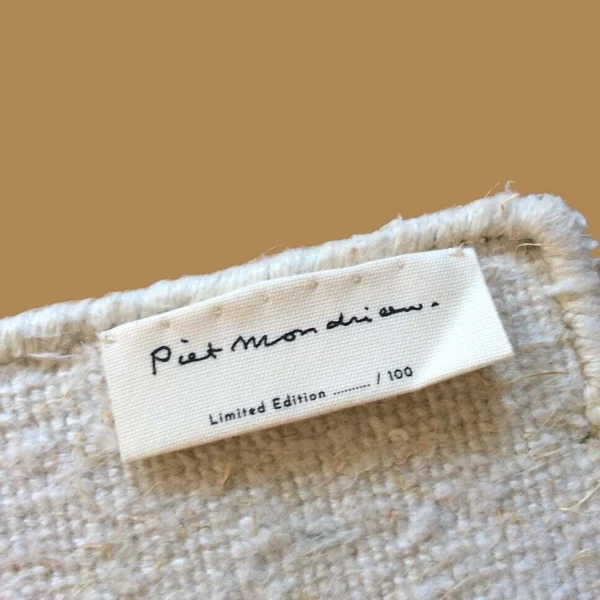Piet Mondrian Teppiche limitierte Auflage, Teppichlabel
