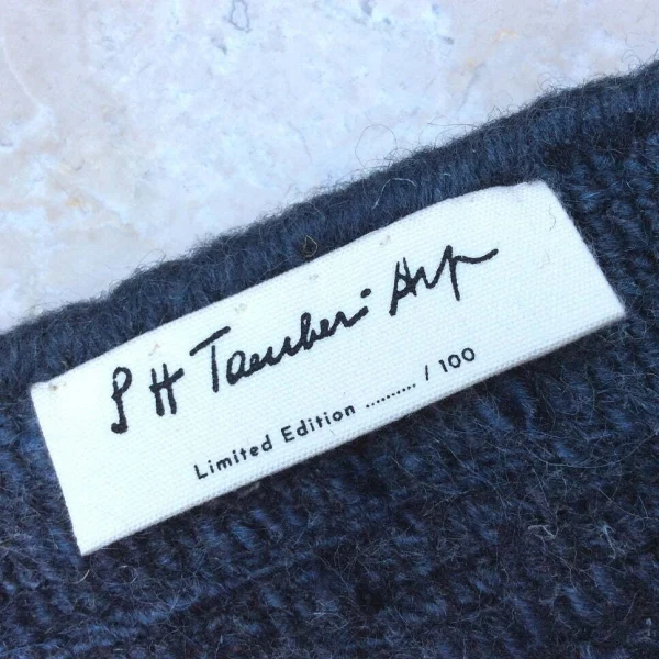 Tapis Sophie Taeuber-Arp, étiquette de tapis en édition limitée