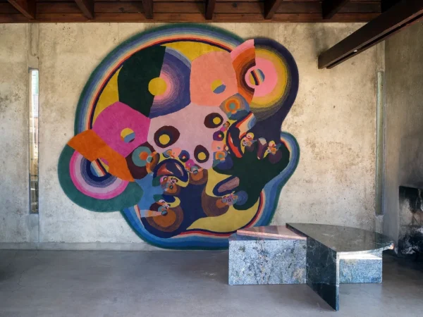 Alfombra de arte moderno montada en la pared, de Jonathan Zawada.